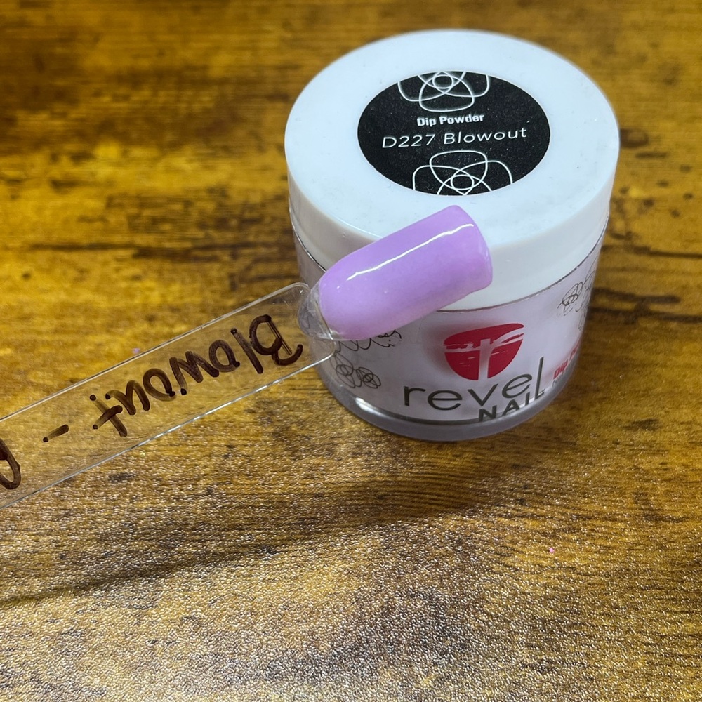 Revel Dip Powder- Blowout
